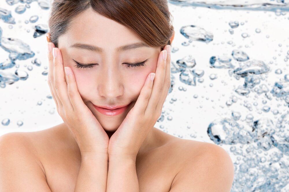 顔の脂肪吸引のダウンタイムはどのくらい？期間・過ごし方・注意点を解説【BITO BEAUTY CLINIC監修】